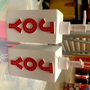 Christmas soap dispenser